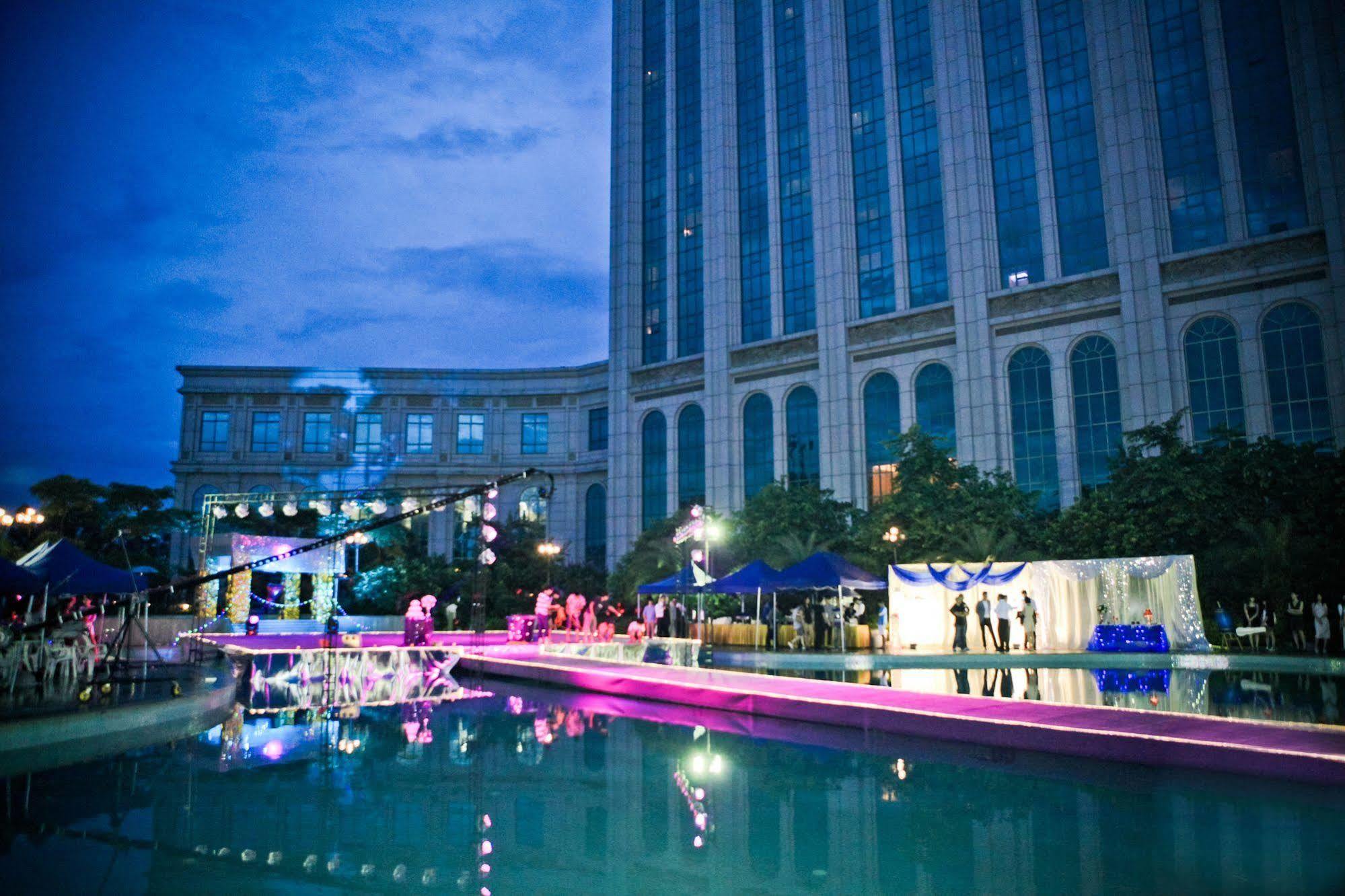 Gladden Hotel Jiangmen Exterior photo