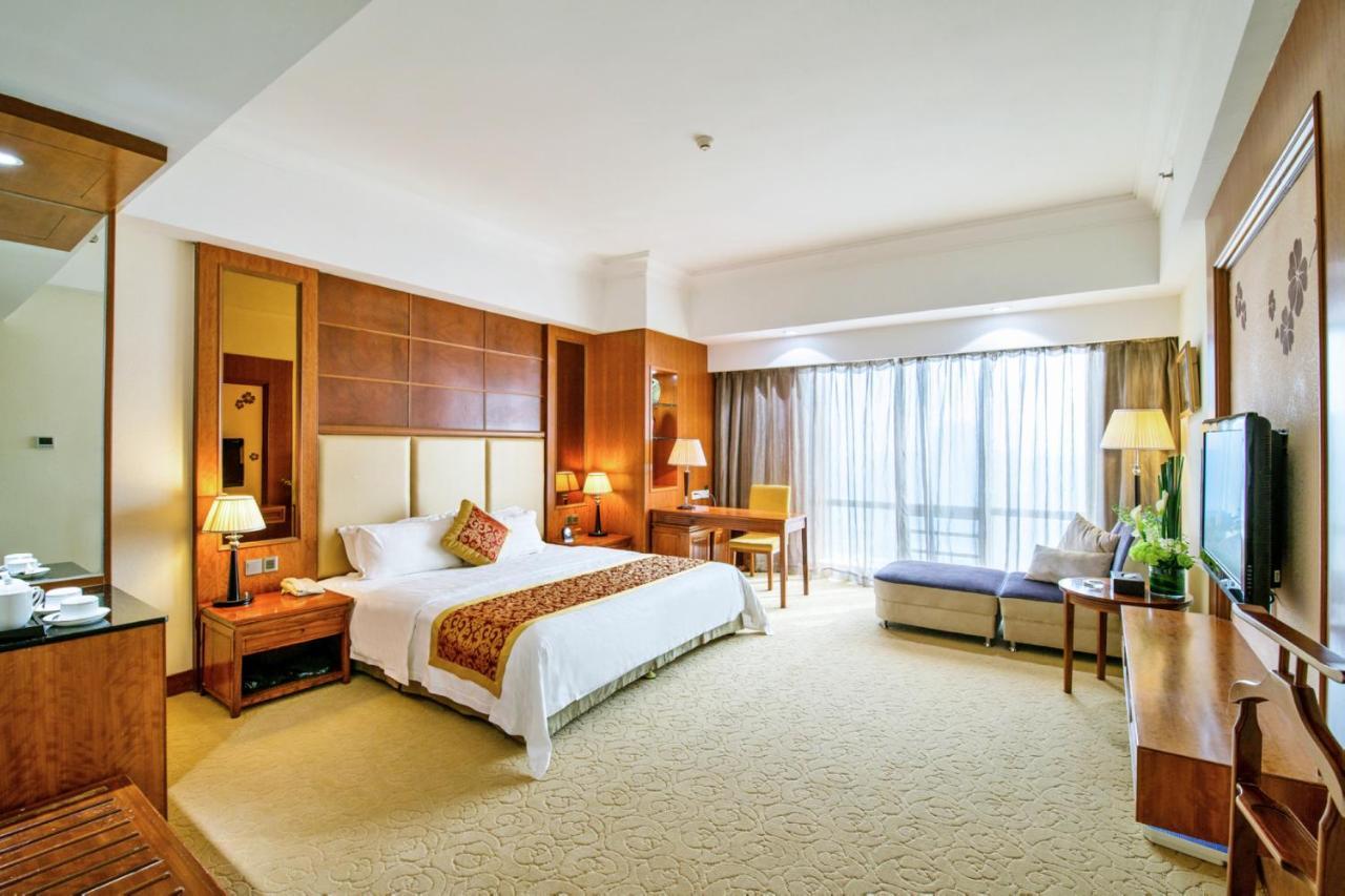 Gladden Hotel Jiangmen Exterior photo